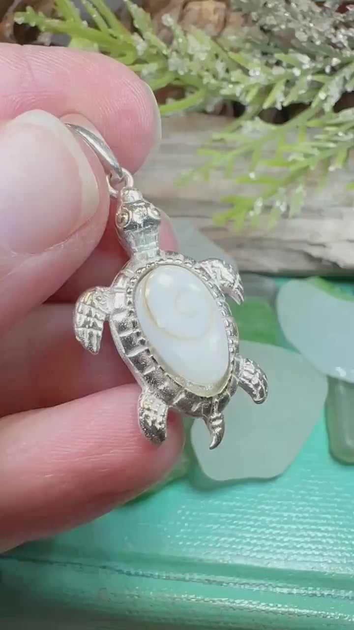 Turtle Necklace, Nautical Jewelry, Beach Lover Pendant, Shell Jewelry, Beach Jewelry, Mom Gift, Wife Gift, Sea Jewelry, Sea Turtle Necklace
