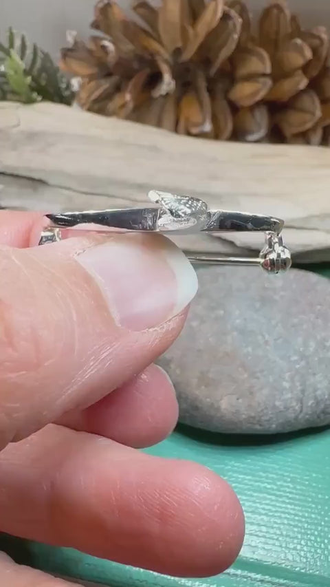 Load and play video in Gallery viewer, Salmon of Knowledge Brooch, Celtic Jewelry, Irish Pin, Gift for Fishing Lover, Anniversary Gift, Nature Jewelry, Realistic Fish Pin, Artisan
