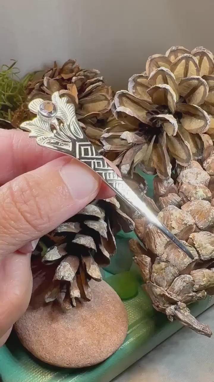 Thistle Kilt Pin, Celtic Brooch, Scotland Jewelry, Scottish Gift, Celtic Wedding, Groom Gift, Thistle Jewelry, Scarf Pin, Silver Celtic Pin