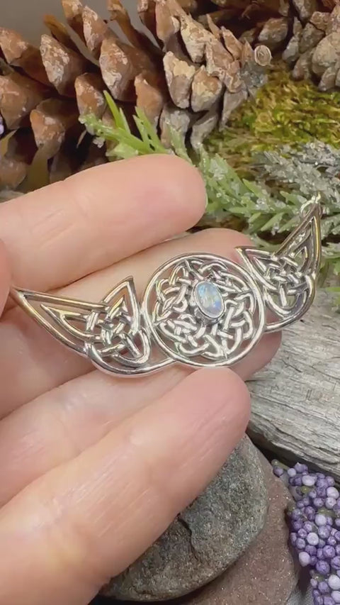 Load and play video in Gallery viewer, Wheel of Life Necklace, Celtic Necklace, Irish Jewelry, Celtic Family Knot Jewelry, Scotland Jewelry, Mom Gift, Anniversary Gift, Wife Gift
