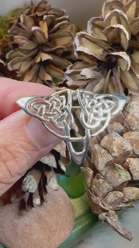 Load and play video in Gallery viewer, Celtic Knot Brooch, Celtic Jewelry, Irish Pin, Silver Ireland Pin, Girlfriend Gift, Wife Gift, Scarf Pin, Scottish Brooch, Scotland Pin
