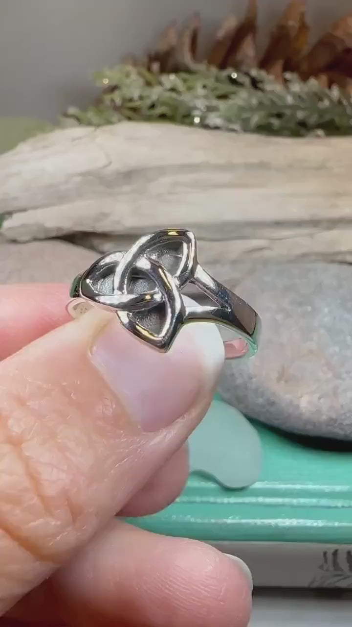 Trinity Knot Ring, Celtic Jewelry, Irish Jewelry, Celtic Knot Jewelry, Irish Ring, Irish Dance Gift, Anniversary Gift, Pagan Jewelry, Wiccan