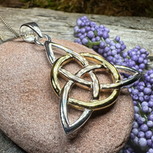 Load image into Gallery viewer, Norna Triquetra Necklace
