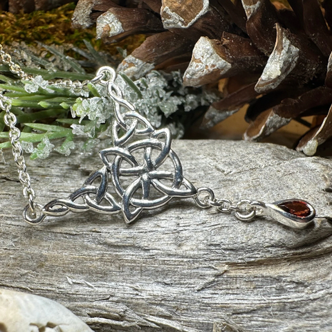 Load image into Gallery viewer, Celtic Compass Necklace
