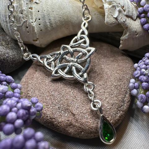 Load image into Gallery viewer, Celtic Compass Necklace
