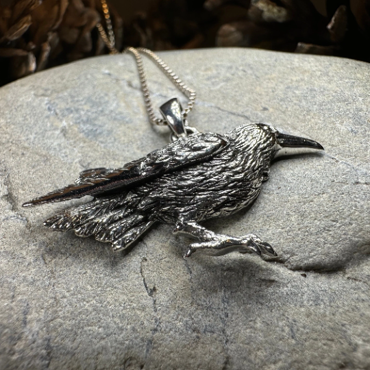 Eir Realistic Raven Necklace in Sterling Silver