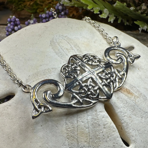 Keavy Trinity Knot Necklace in Sterling Silver — view 2