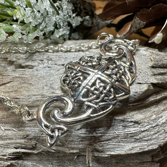 Keavy Trinity Knot Necklace in Sterling Silver — view 6