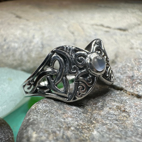 Load image into Gallery viewer, Celtic Triple Moon Ring with Moonstone
