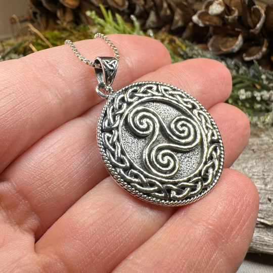 Aglimar Celtic Spiral Necklace in Sterling Silver