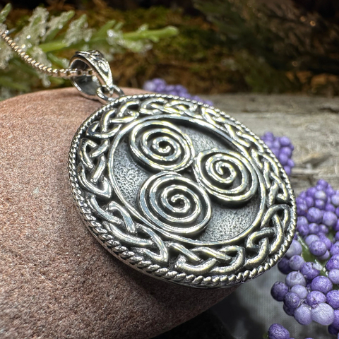 Load image into Gallery viewer, Adalgard Celtic Spiral Necklace in Sterling Silver
