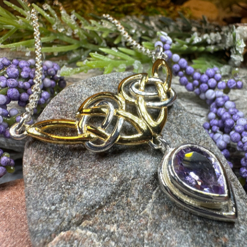 Load image into Gallery viewer, Celtic Double Knot Necklace

