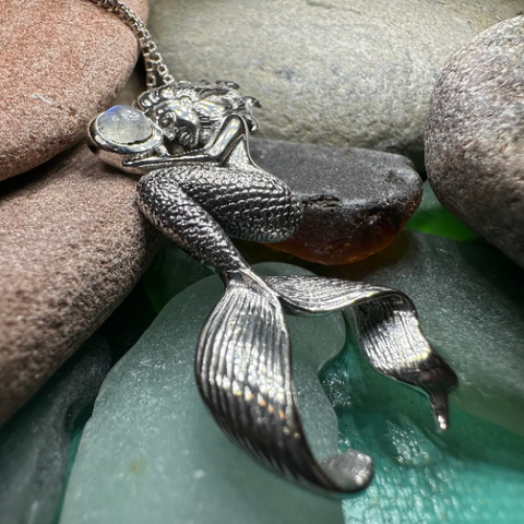 Load image into Gallery viewer, Moonstone Mermaid Necklace
