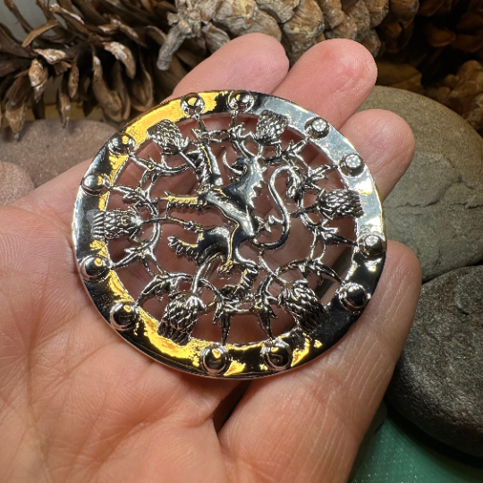 Scotland Lion & Thistle Pin — view 5