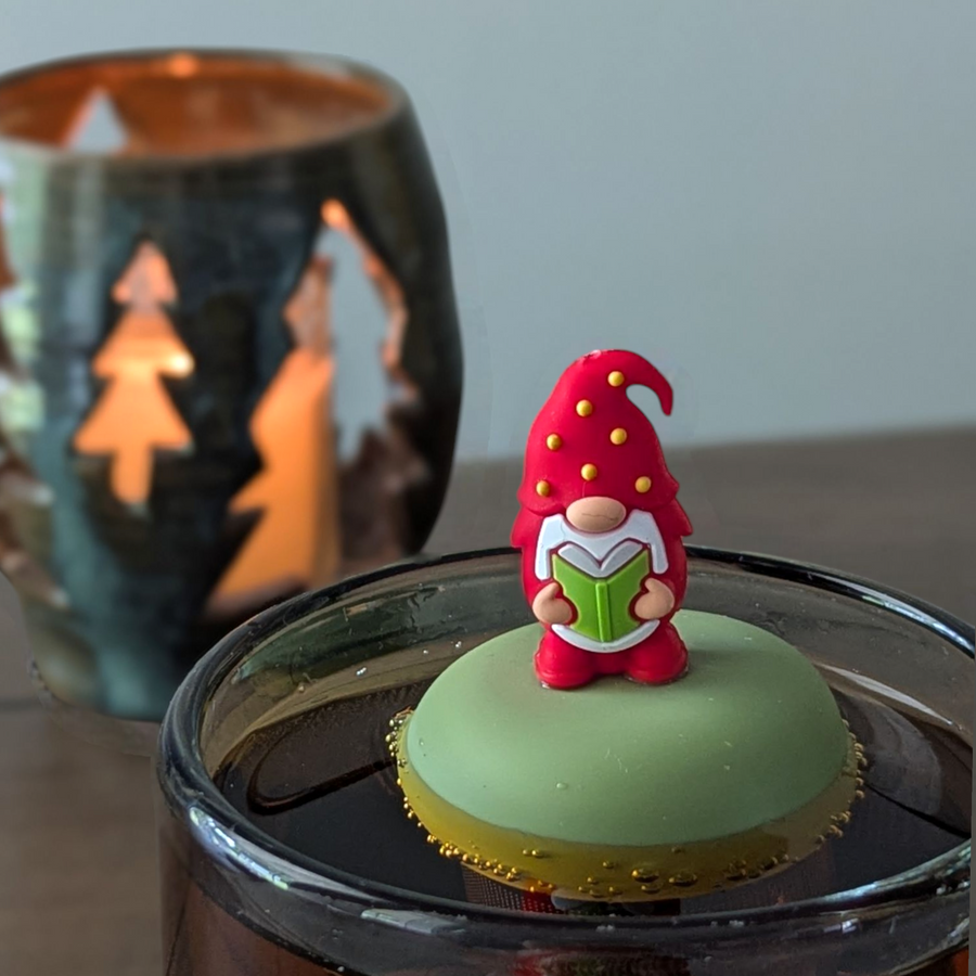 Floating Christmas Caroling Gnome Tea Infuser - Cute Tea Infuser for Loose Leaf Tea