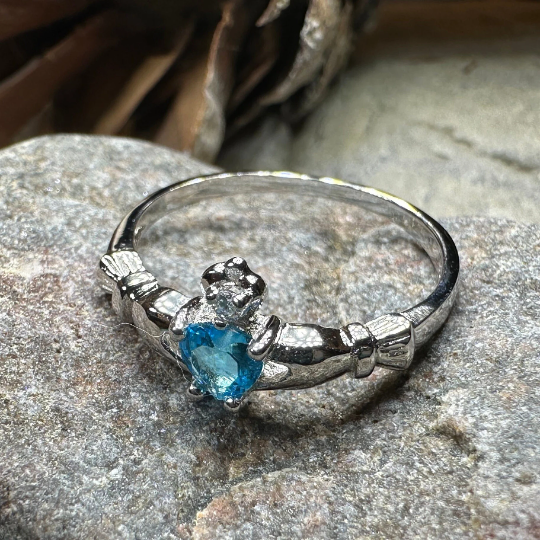 Dalkey Petite Claddagh Ring — view 2