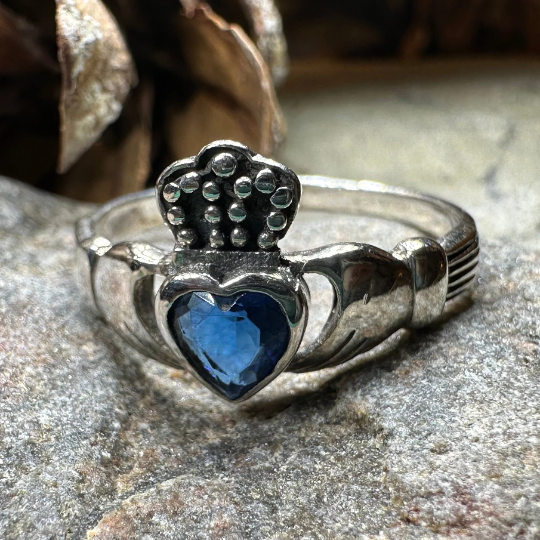 Clarina Claddagh Ring — view 9