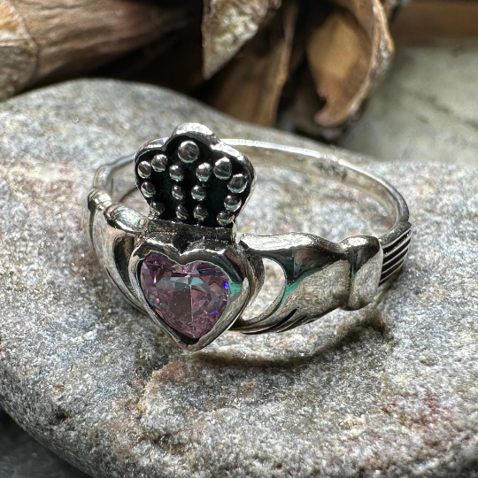 Clarina Claddagh Ring — view 7