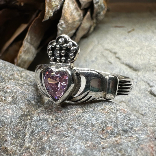 Clarina Claddagh Ring — view 4