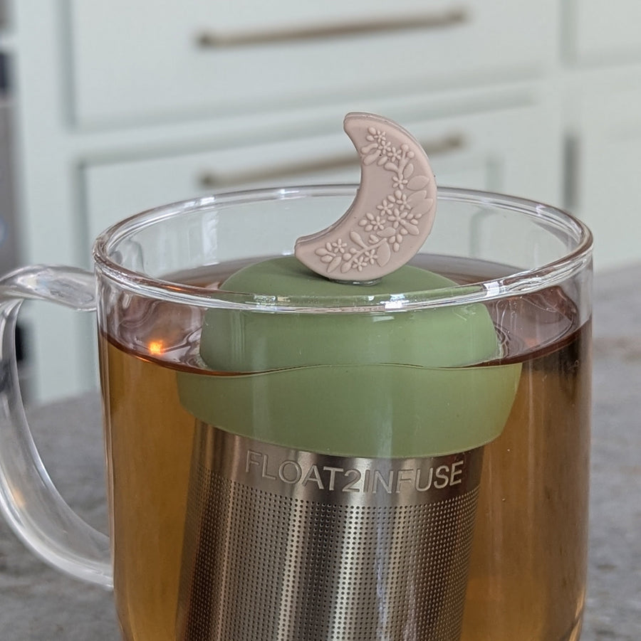 Floating Beige Floral Crescent Tea Infuser - Cute Tea Infuser for Loose Leaf Tea