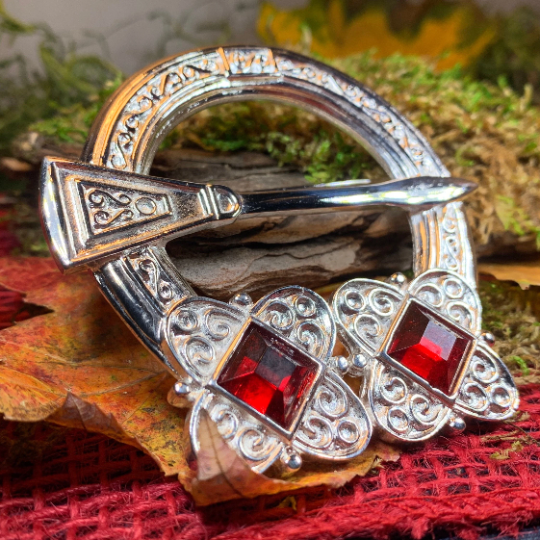 Celtic Crystal Design Jewelry Giles Unicorn of Scotland Tartan Pin