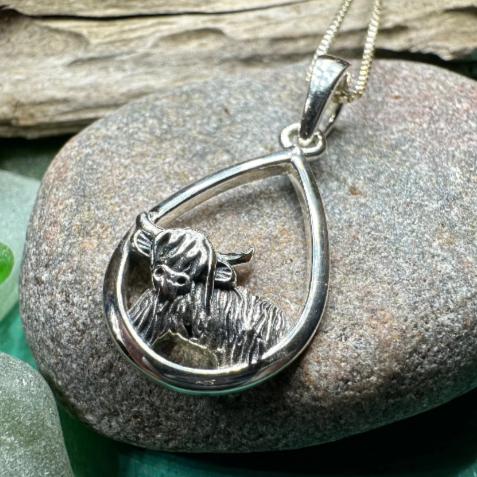 Little Hamish Highland Cow Necklace