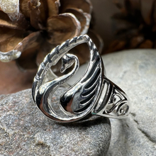 Load image into Gallery viewer, Children of Lir Swan Ring
