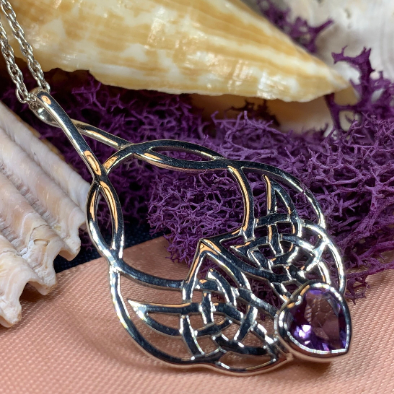 Load image into Gallery viewer, Endless Love Celtic Knot Necklace
