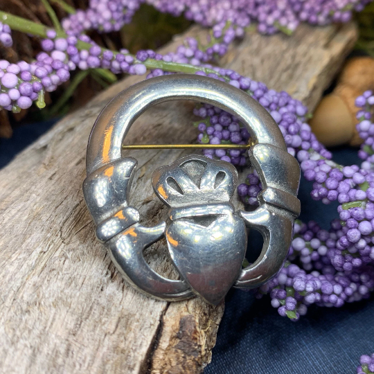 Classic Claddagh Brooch — view 7
