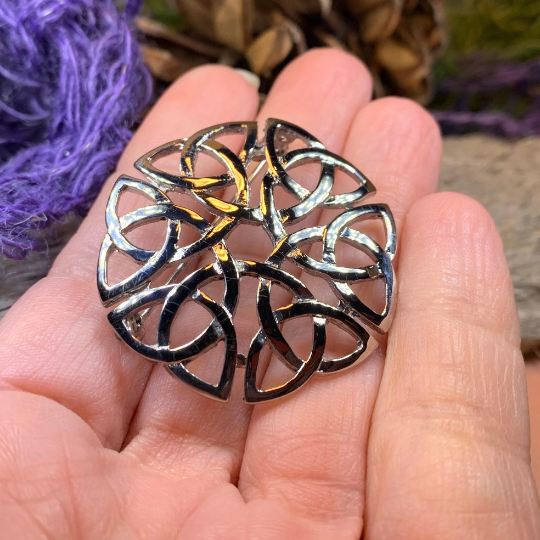 Pewter Trinity Knot Brooch - Handmade in Scotland