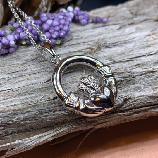 Lylah Claddagh Necklace — view 7