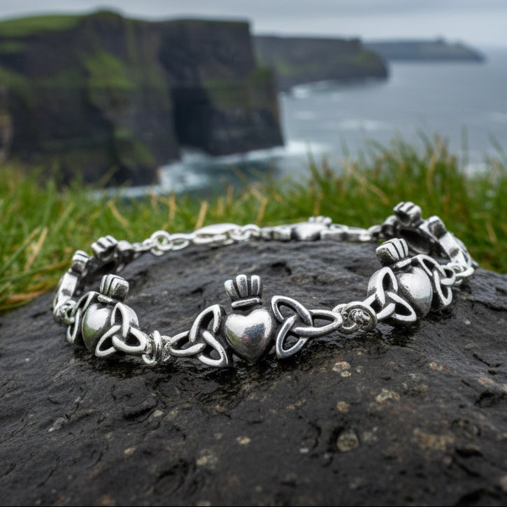 Lavena Celtic Knot Claddagh Bracelet in Sterling Silver