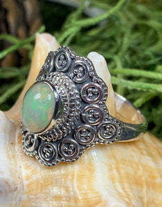 Celtic Queen Ring