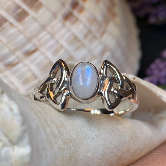 Damask Trinity Knot Moonstone Ring in Sterling Silver — view 4