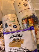 Load image into Gallery viewer, Cute Scotland Mug &amp; Tea Gift Box
