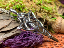 Load image into Gallery viewer, Danu Triquetra Necklace
