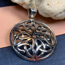 Load image into Gallery viewer, Ciorcal Trinity Knot Necklace
