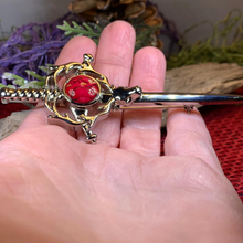 Load image into Gallery viewer, Heathergems Stag Pin
