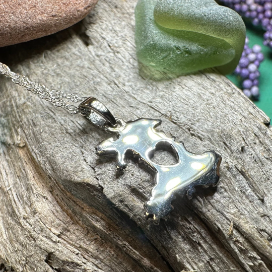 Wales Celtic Necklace — view 6