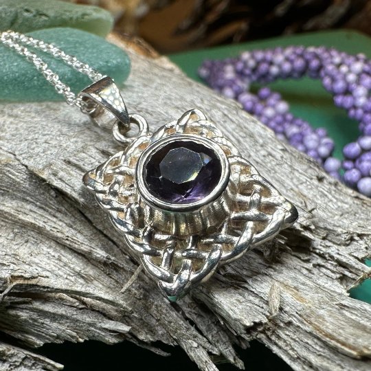 Gianna Celtic Knot Necklace — view 4