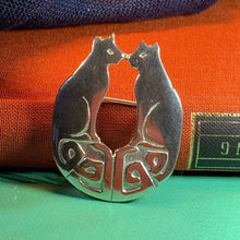 Load image into Gallery viewer, Celtic Cats Brooch
