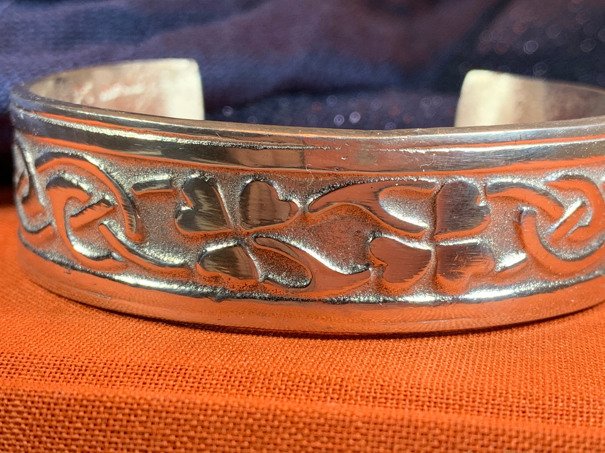 Irish Shamrock Cuff Bracelet – Celtic Crystal Design Jewelry