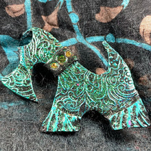 Load image into Gallery viewer, Scotland Dog Brooch
