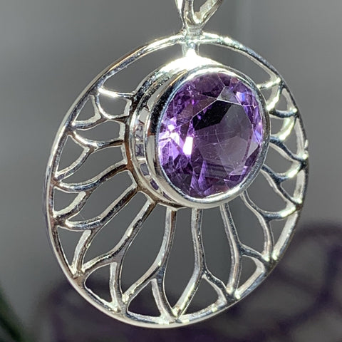Load image into Gallery viewer, Amethyst Lotus Flower Necklace
