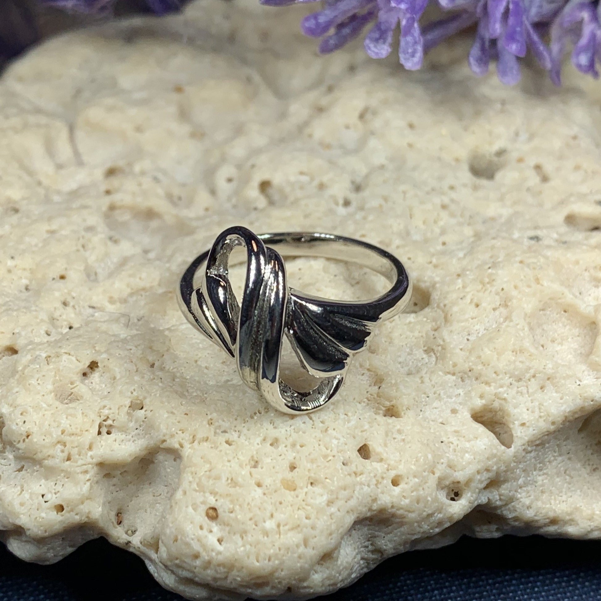 Celtic Knot Swirl Ring — view 3