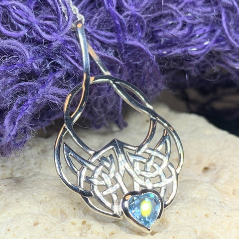 Load image into Gallery viewer, Endless Love Celtic Knot Necklace
