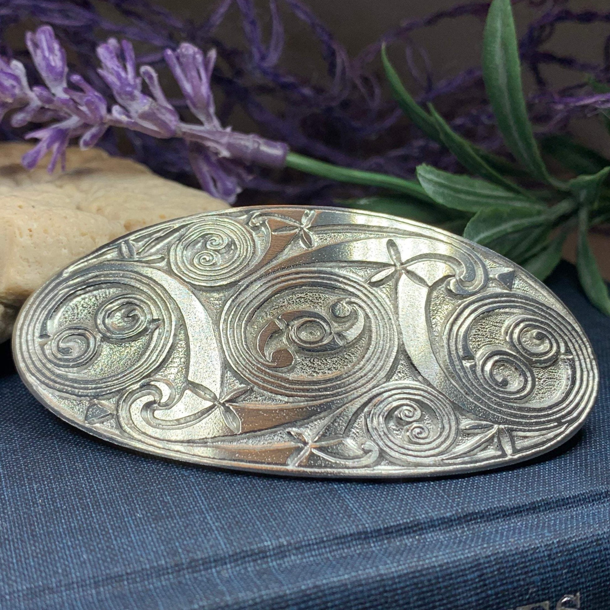 Bedelia Celtic Knot Hair Clip — view 5