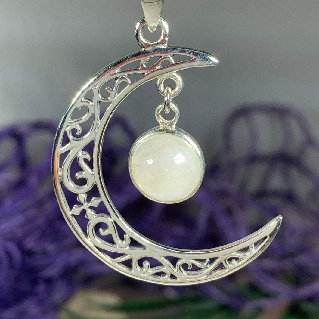 Evie Crescent Moon Necklace