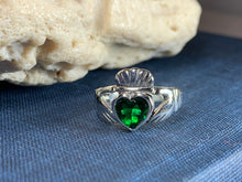 Load image into Gallery viewer, Emerald Claddagh Ring
