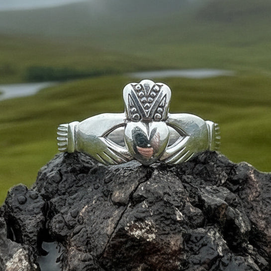Ardmore Claddagh Ring 02